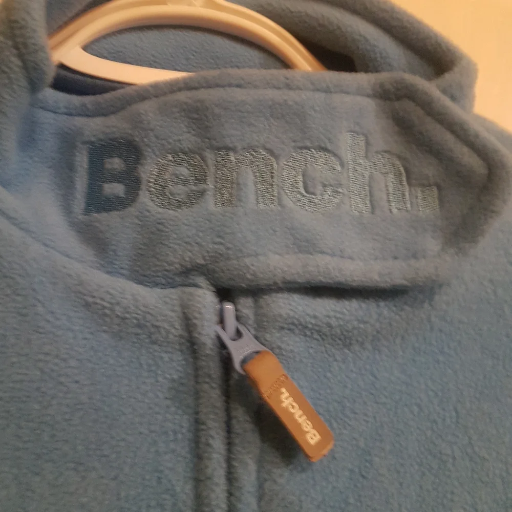 ❄ Bench. Blue Zippered Sweater Coat - Picture 11 of 13